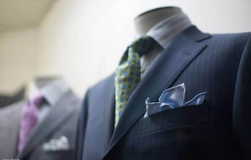 對(duì)于純棉工作服，該怎樣清洗呢?